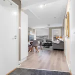Апартаменты Arctic View Apartment-northern Lights & View Тромсё