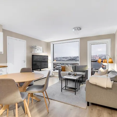 Апартаменты Arctic View Apartment-northern Lights & View *