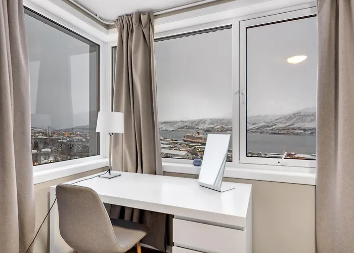 Arctic View Apartment-northern Lights & View *